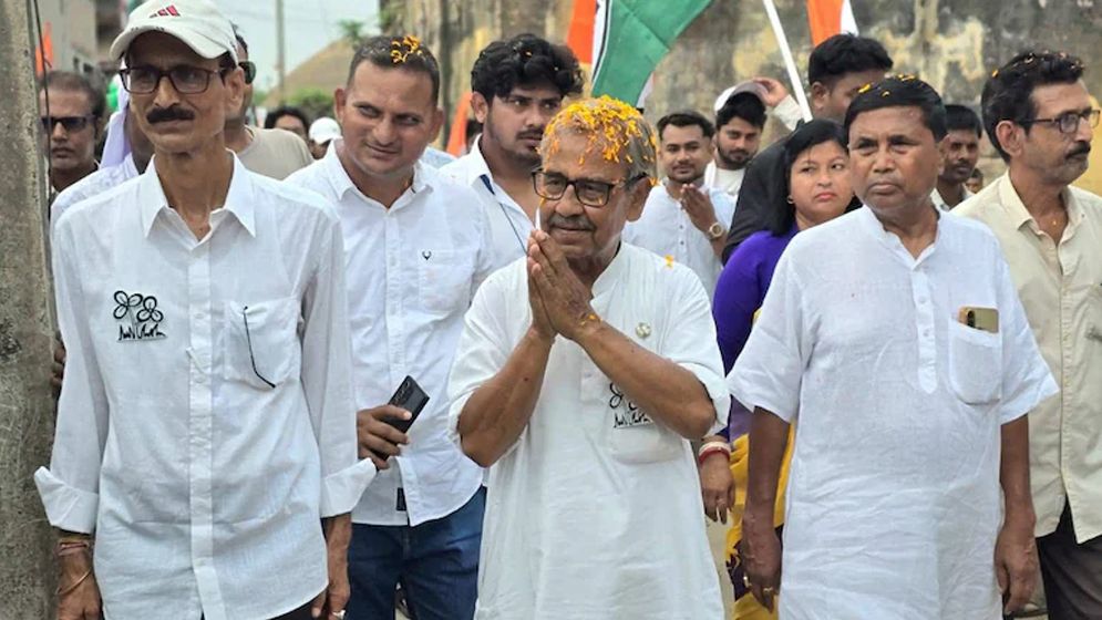 আত্মহননের আগে চিরকুটে কী লিখেছিলেন তৃণমূল নেতা?