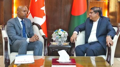 প্রতিরক্ষা উপদেষ্টার সঙ্গে কানাডার হাইকমিশনারের সাক্ষাৎ