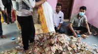 কেল্লা বাবার মাজারের ওরসে মিলল ১২ বস্তা টাকা-সোনা-রুপা-বিদেশি মুদ্রা