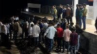 নারীকে উত্ত্যক্তের ঘটনায় ট্রেনে হামলা