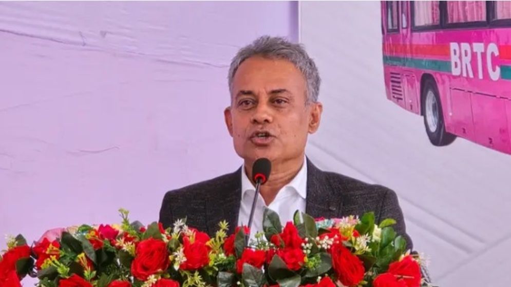 ঢাকায় ২০০ ইভি বাস কিনছে সরকার, নারীর জন্য ১০০: সড়কমন্ত্রী