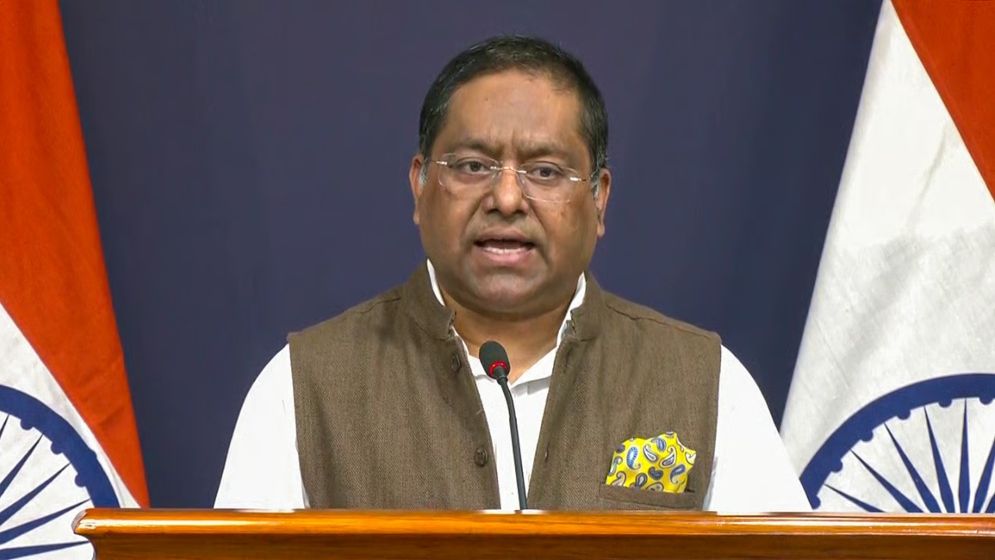 বাংলাদেশের সঙ্গে ইতিবাচক ও গঠনমূলক সম্পর্ক চায় ভারত: জয়সওয়াল