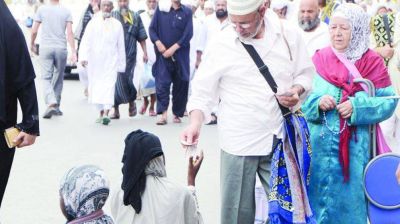ওমরায় গিয়ে ভিক্ষা, পাকিস্তানি নাগরিকদের সতর্ক করল দূতাবাস