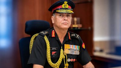 নেপালের সেনাবাহিনীর জেনারেল হলেন ভারতীয় সেনাপ্রধান