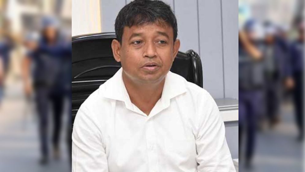 লাখ লাখ টাকা চাঁদাবাজি