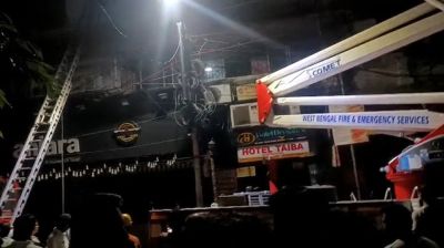 কলকাতায় নিউমার্কেটের পাশের হোটেলে ভয়াবহ আগুন, নিহত ৯