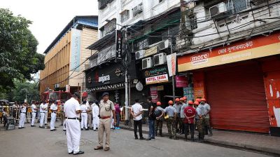 কলকাতায় আগুনে মৃত আরও দুইজনের পরিচয় মিলেছে