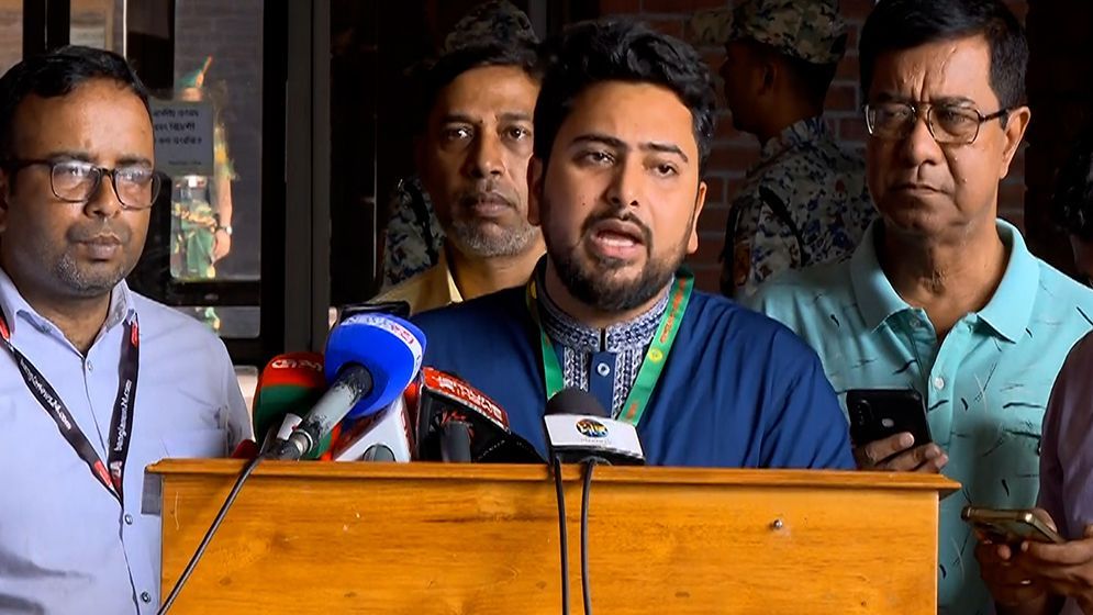 সংস্কার প্রস্তাব অনুযায়ী রাষ্ট্রপতি নির্বাচন হচ্ছে না: নাহিদ ইসলাম