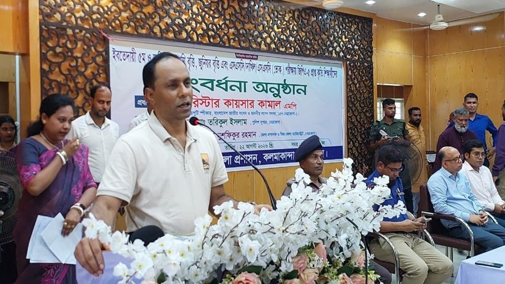 শুধু মানুষ নয়, প্রকৃত মানুষ হতে হবে: কায়সার কামাল