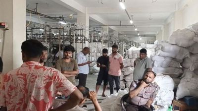 গাজীপুরে নিটিং কারখানায় ডাকাতি, সুতা লুট