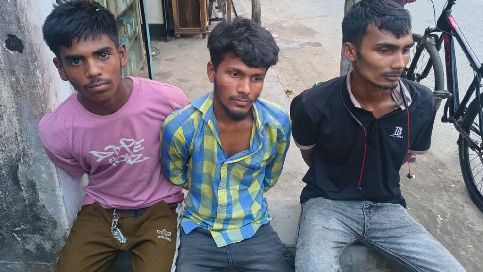 গাজীপুরের পূবাইলে শীর্ষ মাদক বিক্রেতা ইব্রাহিম ইয়াবাসহ আটক