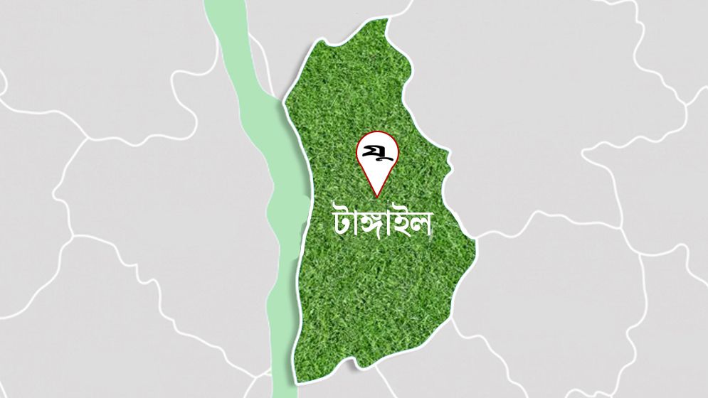 ঘুমন্ত দম্পতিকে শেকল দিয়ে আটকে ঘরে আগুন