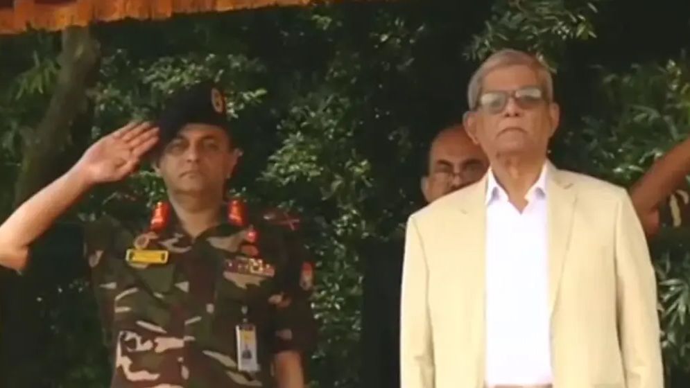 বঙ্গভবনে রাষ্ট্রপতিকে গার্ড অব অনার প্রদান