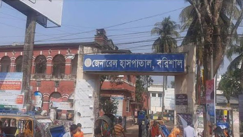 নিজেই অসুস্থ ১১৪ বছরের সদর হাসপাতাল
