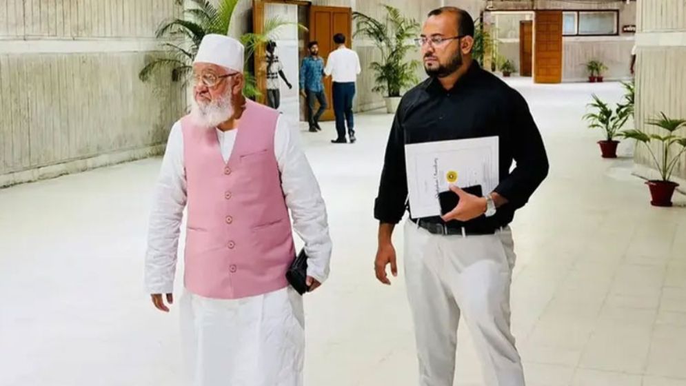 শাহজাহান চৌধুরীর সেই পিএসের বিরুদ্ধে চাঁদাবাজির মামলা