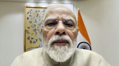 হঠাৎ কেন রিলস বানাতে মন দিলেন মোদি?
