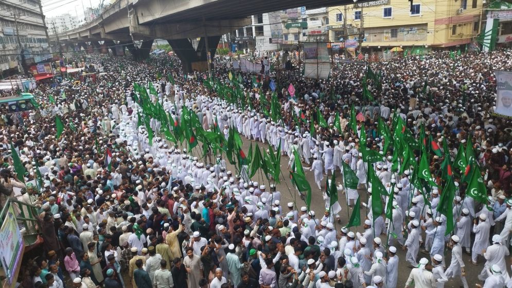 ঈদে মিলাদুন্নবী উপলক্ষে চট্টগ্রামে জশনে জুলুসে লাখো মানুষের ঢল