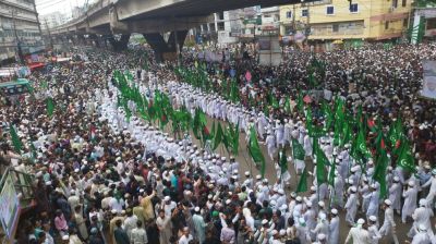 ঈদে মিলাদুন্নবী উপলক্ষে চট্টগ্রামে জশনে জুলুসে লাখো মানুষের ঢল