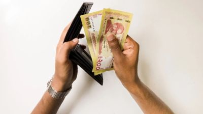 মানিব্যাগে এই ৫ জিনিস রাখলেই কি টাকা বাড়ে?