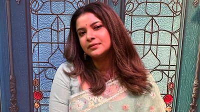 আইনি নোটিশে ফারিয়ার কটাক্ষ, ‘কেমন লাগছে নতুন স্বাধীনতা?’