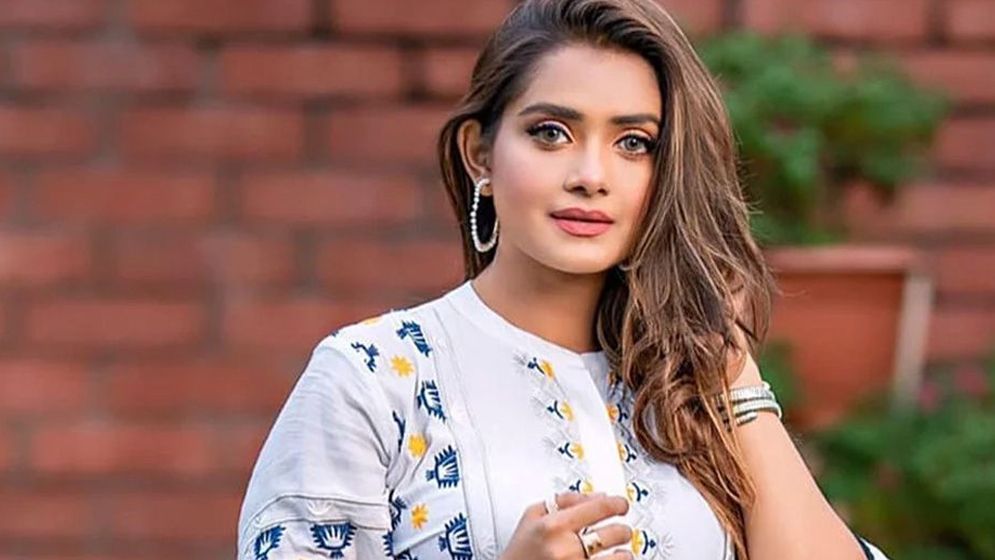 সাড়ে ৪ মাস পর শুটিংয়ে ফিরলেন তানজিন তিশা
