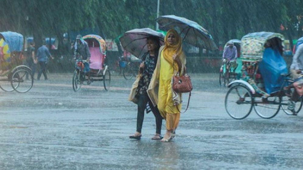 ঢাকায় বাড়তে পারে গরম, রয়েছে বজ্রবৃষ্টির আভাস