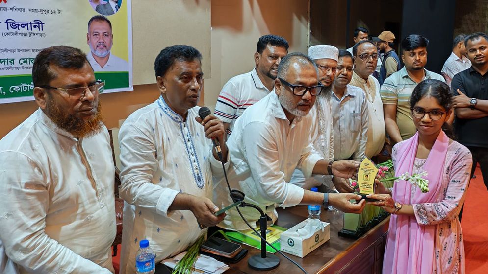 বিগত সরকার সুপরিকল্পিতভাবে দেশের শিক্ষা ব্যবস্থাকে ধ্বংস করেছে