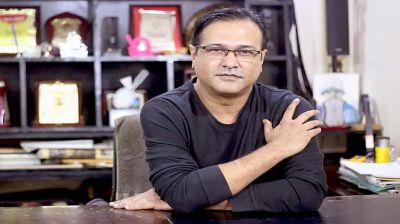 ফেসবুক থেকে সরে গেলেন আসিফ