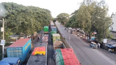 ঢাকা-চট্টগ্রাম মহাসড়কে ১৩ কিলোমিটার যানজট