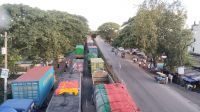 ঢাকা-চট্টগ্রাম মহাসড়কে ১৩ কিলোমিটার যানজট