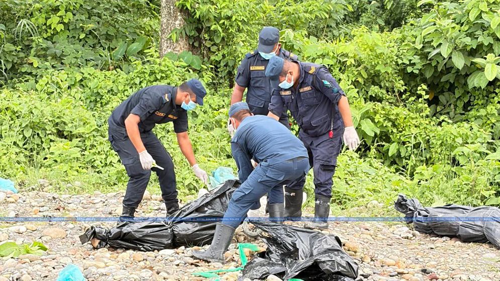 সংক্রণের ভয়ে বেওয়ারিশ লাশ দাফন করে দিচ্ছে নেপাল সরকার