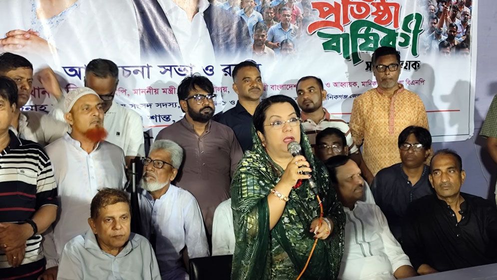 আমরা জনগণের সেবক, মানুষ যেন কষ্ট না পায়: খাদ্যমন্ত্রী