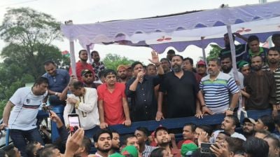 গাজীপুরে বৃষ্টিতে ভিজে বিএনপির বর্ণাঢ্য র‌্যালি