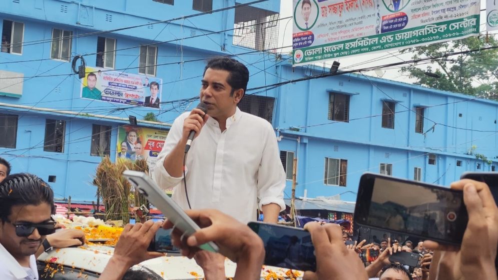 তারেক রহমান ইতিহাসের সবচেয়ে কঠিন সময়ে দায়িত্ব নিয়েছেন: তথ্যমন্ত্রী
