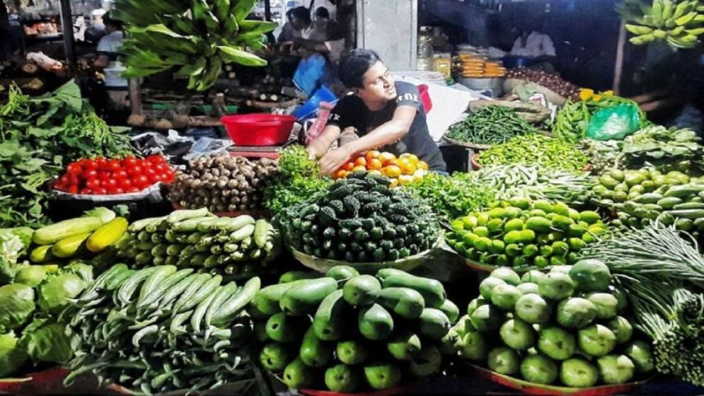 দায়ী চাঁদাবাজি ও মধ্যস্বত্বভোগী