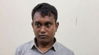 প্রক্সি দিয়ে লিখিত-মৌখিক পরীক্ষা, যোগদান করতে এসে ধরা
