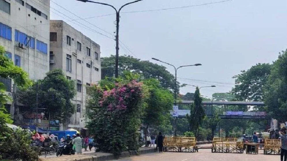 ঢাকার বাতাস আজ কতটা দূষিত?
