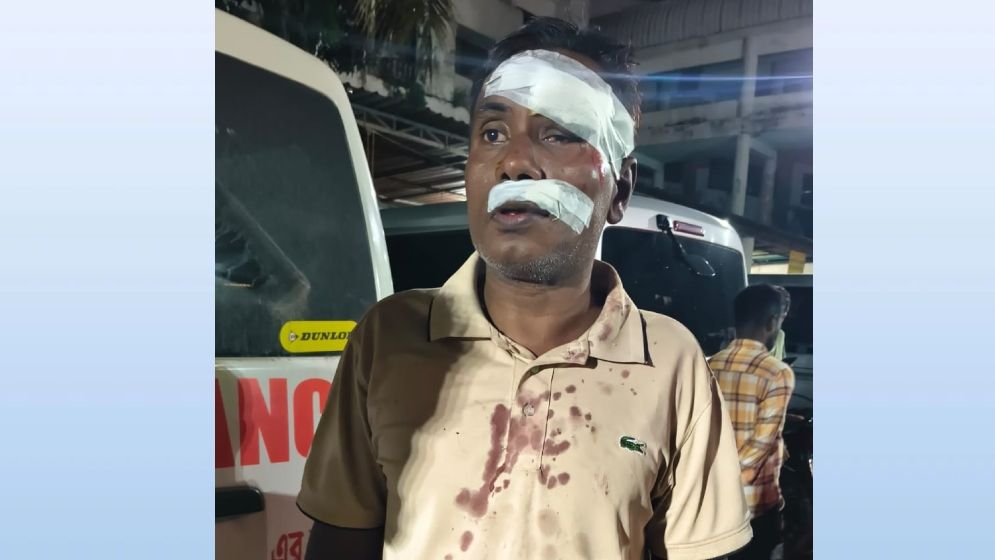 রাজধানীতে বিএনপি নেতাকে ধারালো অস্ত্র দিয়ে হামলা