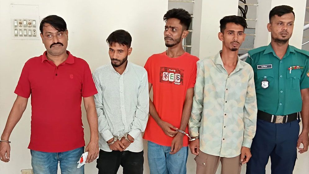 টঙ্গীতে নূরুল ইসলাম হত্যা মামলায় ৪ আসামি গ্রেফতার