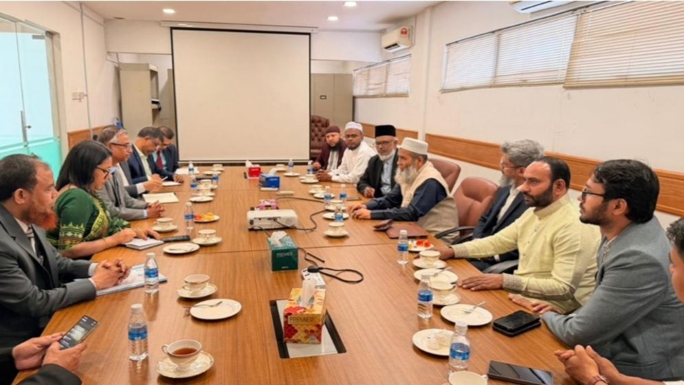 মালয়েশিয়ায় বাংলাদেশিদের সংকট-সম্ভাবনা নিয়ে হাইকমিশনে জামায়াত নেতার বৈঠক