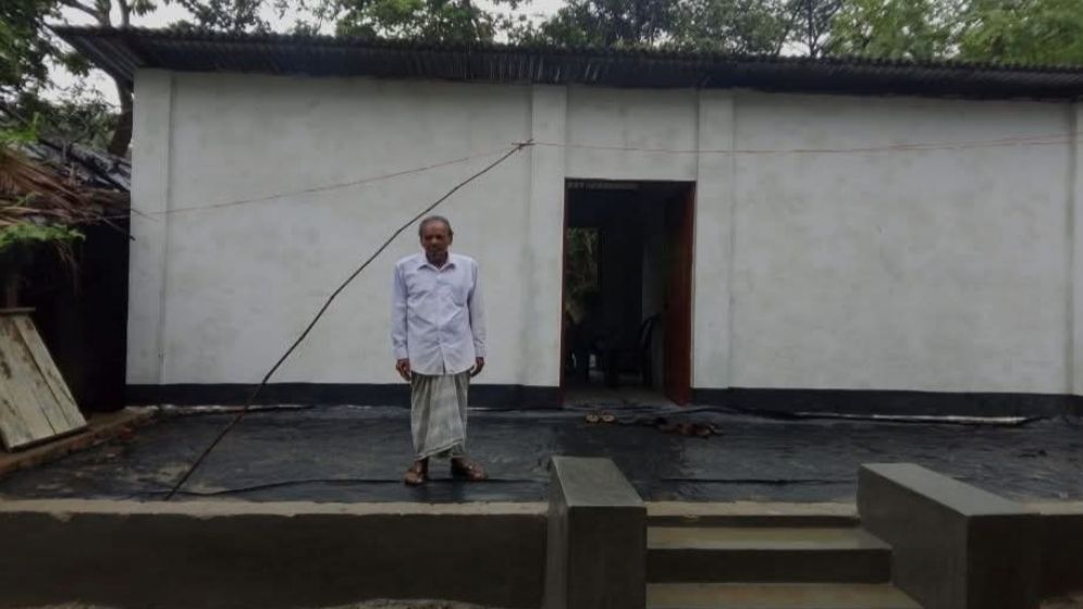 সেই বিএনপি নেতা পেলেন নতুন পাকা ঘর