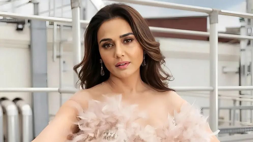 দিনে ১৮ ঘণ্টা কাজ করতেন প্রীতি, নেপথ্যে ছিল অন্য কারণ