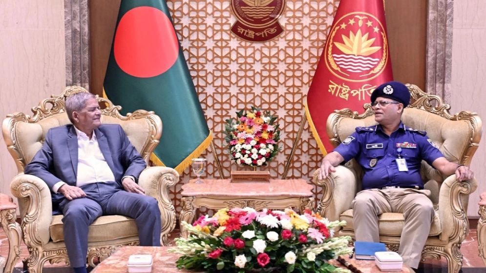 বিচারবহির্ভূত হত্যা ও মিথ্যা মামলা বন্ধে পুলিশকে রাষ্ট্রপতির নির্দেশ