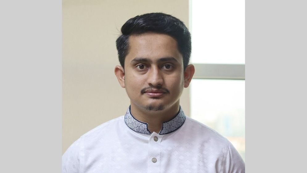 সেদিন ডিবি কার্যালয়ে কী ঘটেছিল, জানালেন সারজিস