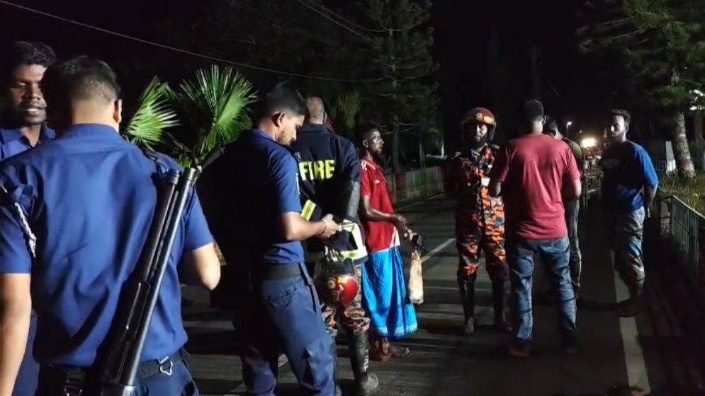 টুঙ্গিপাড়ায় মোটরসাইকেলের নিয়ন্ত্রণ হারিয়ে রেলিংয়ে ধাক্কা, নিহত ২