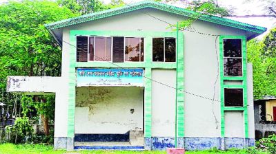 দুই দশক তালাবদ্ধ স্মৃতি পাঠাগার