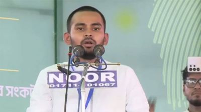 হাসিনা কুমিল্লার মানুষকে কেন দেখতে পারতেন না, কারণ জানালেন আসিফ