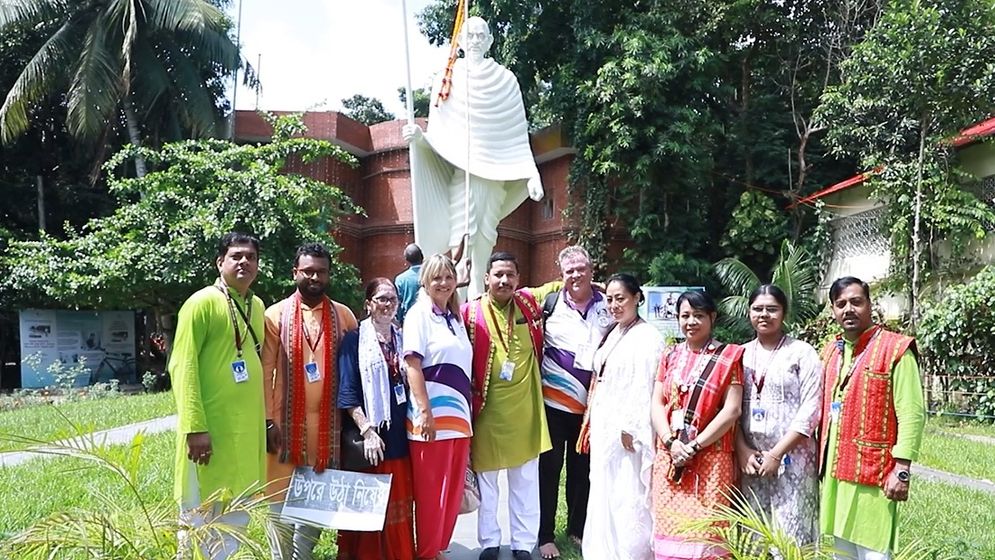 অর্থনীতির সাংবাদিক ফারুক মেহেদীর এবারের প্রামাণ্যচিত্র ‘শান্তির অগ্রদূত’