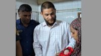 অ্যাম্বুলেন্সেই পুত্রসন্তানের জন্ম দিলেন নারী হাজতি