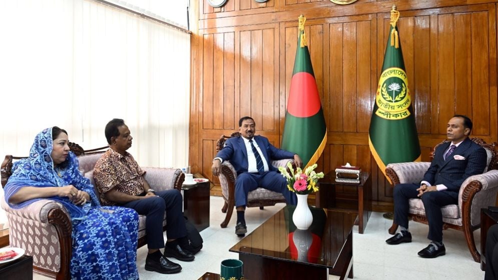 পেপারবিহীন সংসদ প্রতিষ্ঠায় ই-পার্লামেন্ট চালুর উদ্যোগ